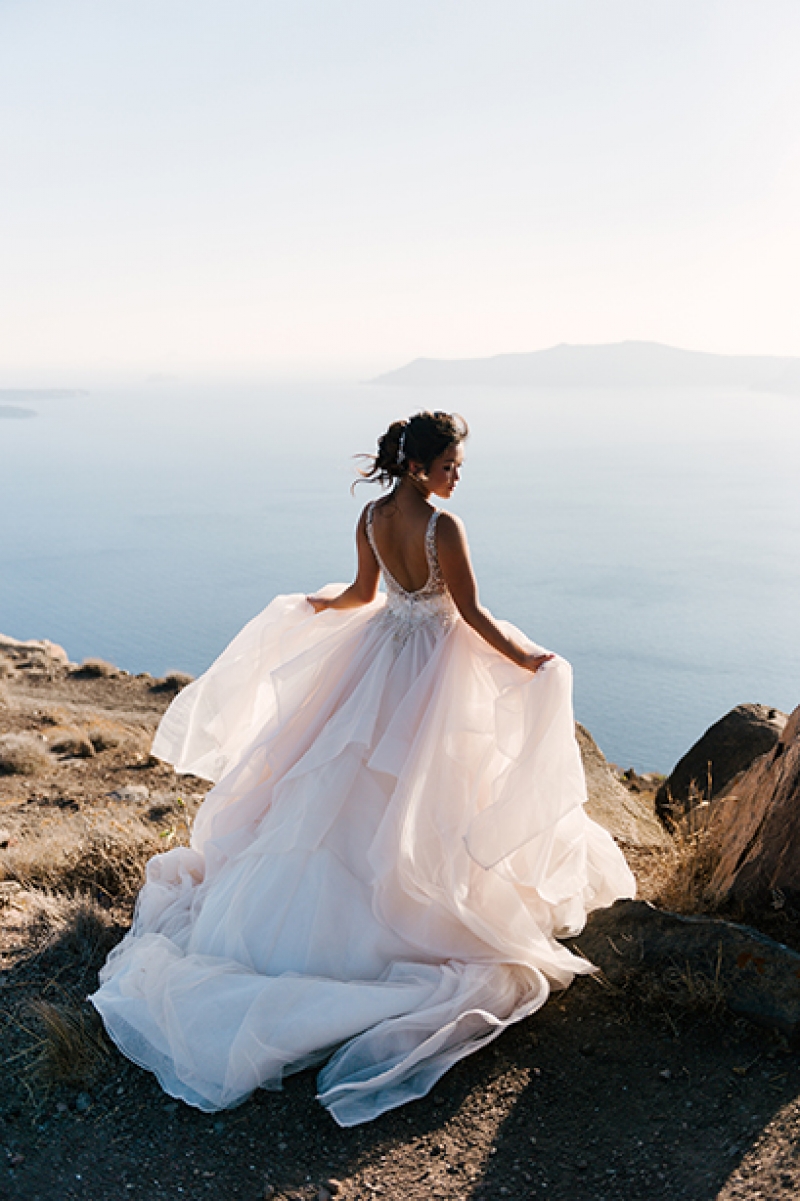 Romantic August Wedding at Santorini